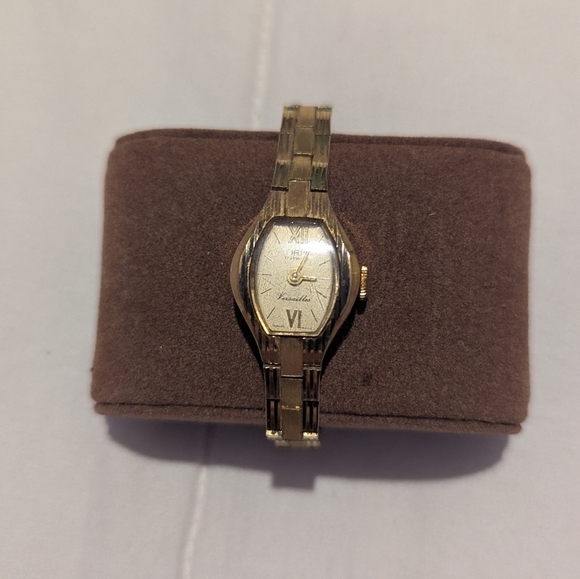 Oris Gold Timepiece with Ivory Dial main image 6